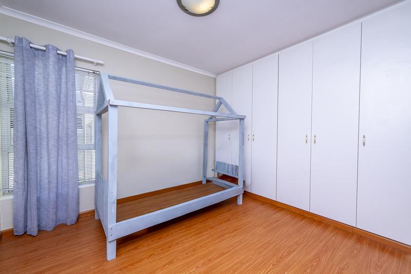 To Let 6 Bedroom Property for Rent in Kleinbron Estate Western Cape